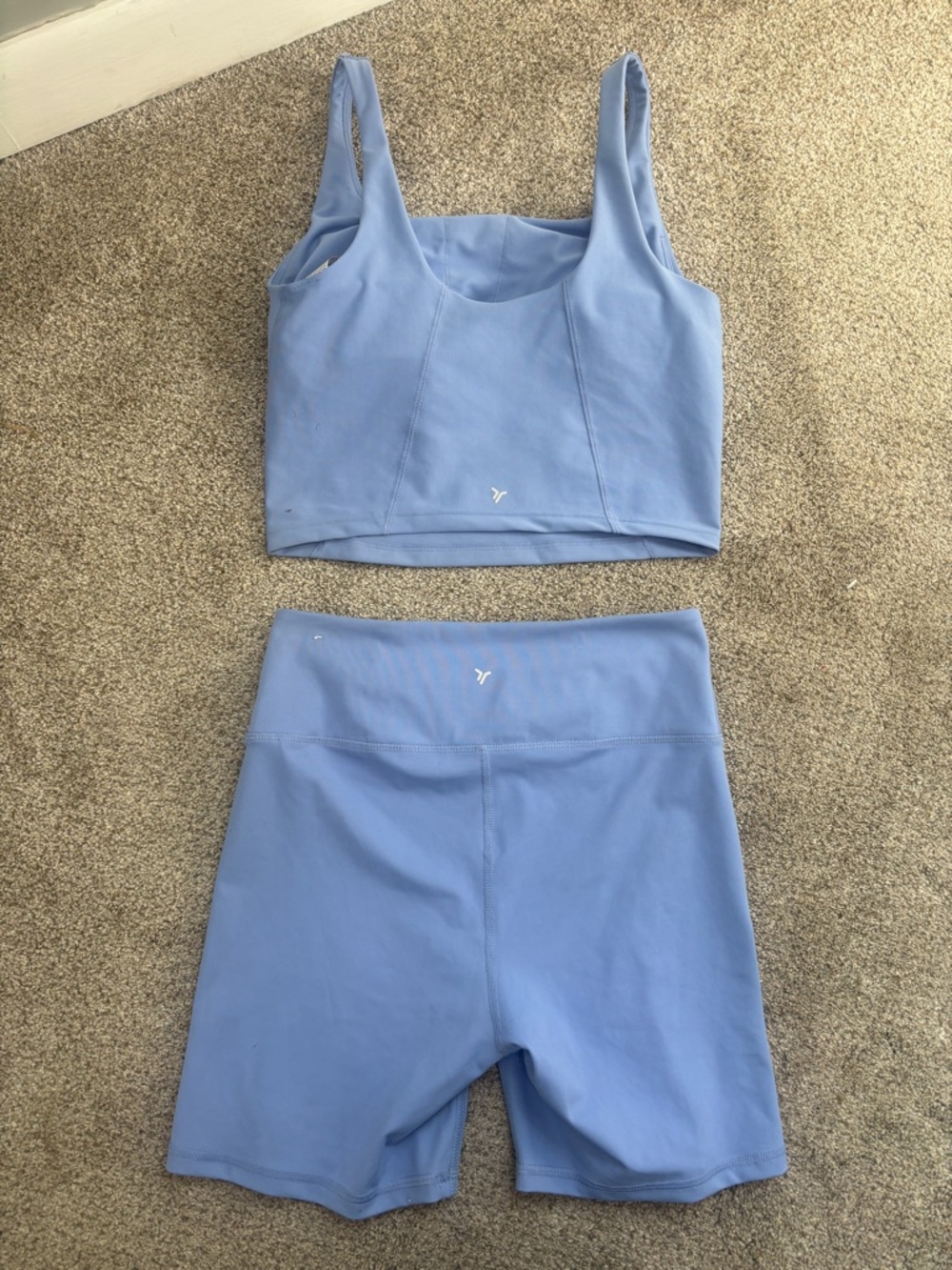 Old Navy Powersoft Go Dry Athletic Set Workout Set Biker Shorts Sports Bra M - Picture 7 of 9
